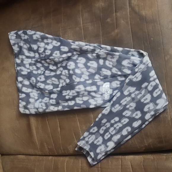 The North Face Other - The North Face Girl's FlashDry Geometric Print Leggings Size Medium 10/12 Gray